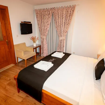 Leylak Hotel 4*