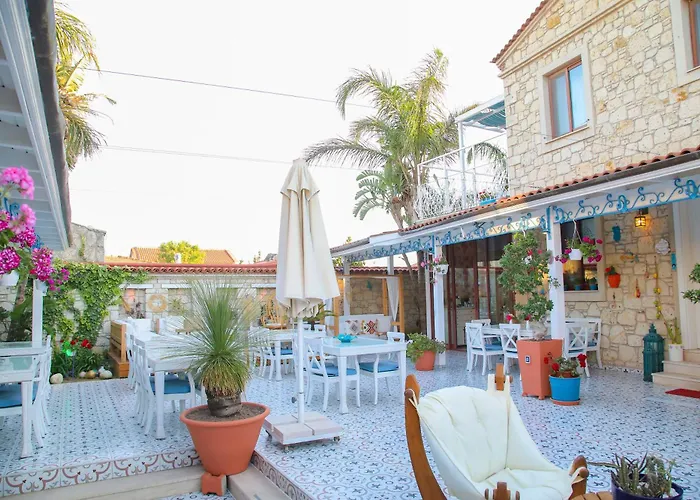 Leylak Otel Alaçatı