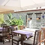 雷拉克精品酒店&啤酒屋 酒店 3*