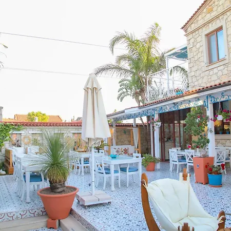 레이락 부티크 앤 브라서리 호텔 알라카티