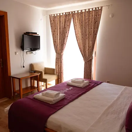 Leylak Hotel 3*