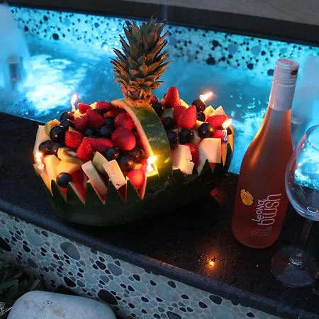 레이락 부티크 앤 브라서리 알라카티