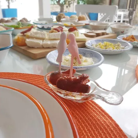 레이락 부티크 앤 브라서리 3* 알라카티