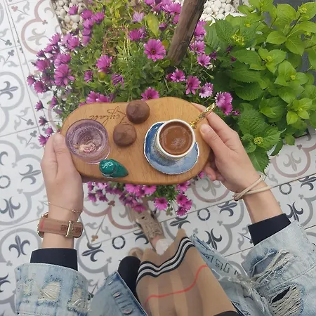 레이락 부티크 앤 브라서리 호텔 3*